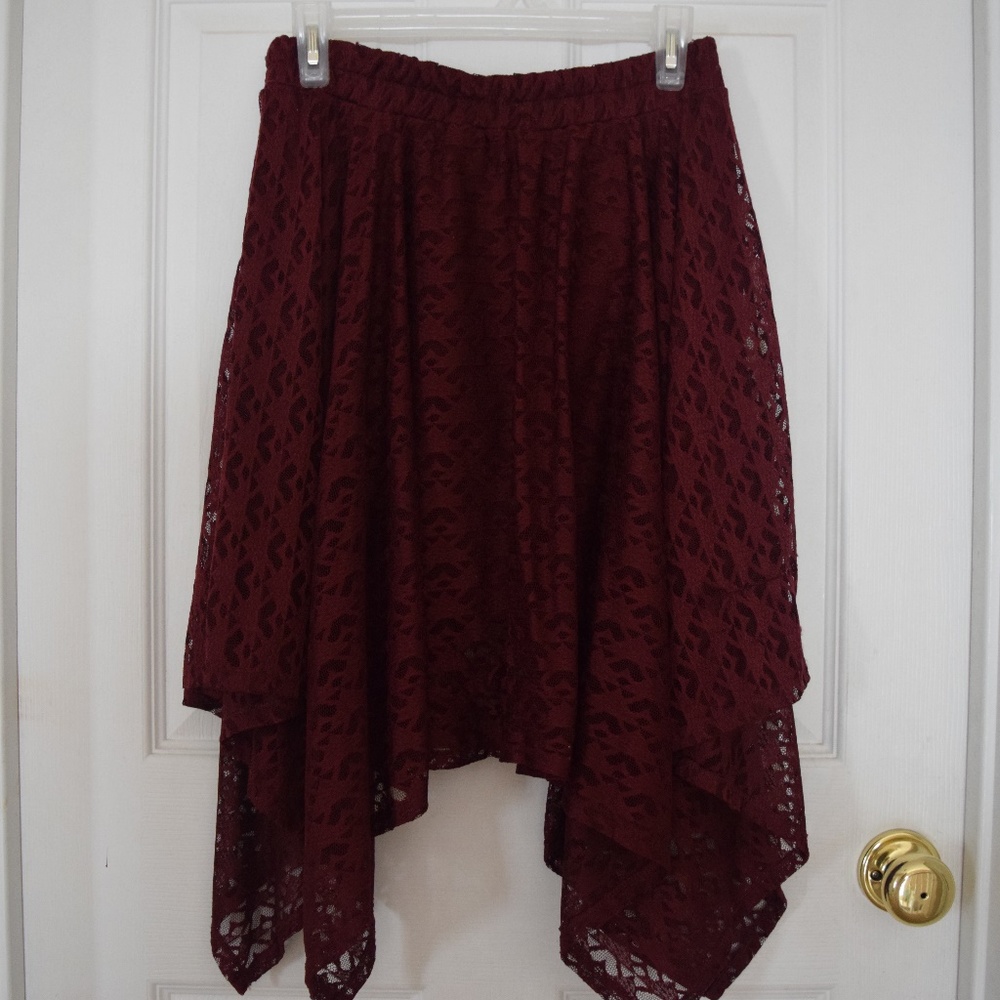 Wine Red Square Drape Lace Skirt